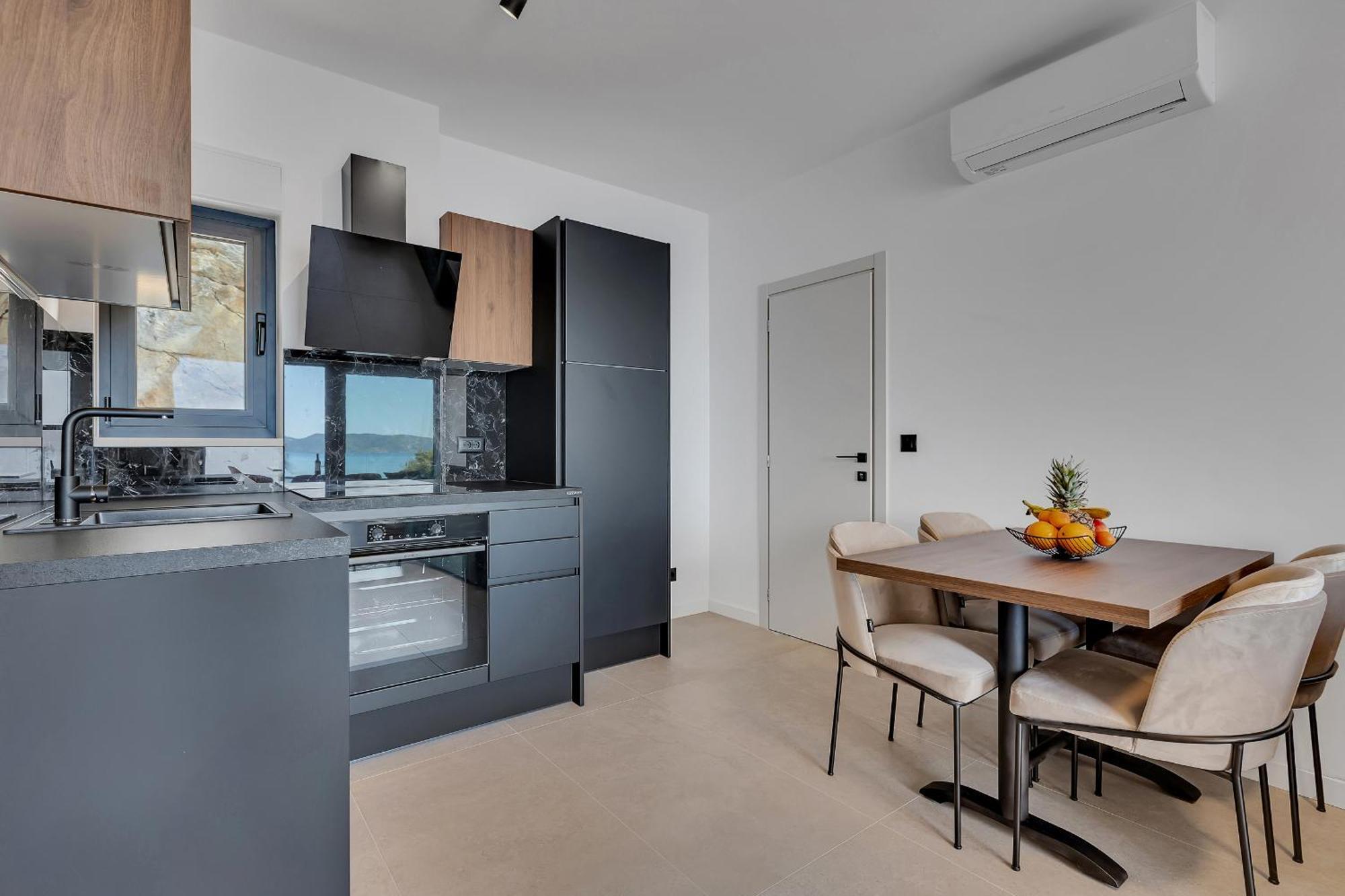 Villa Lito - Only 50M From Sea! - Makarska Exklusiv Брела Экстерьер фото