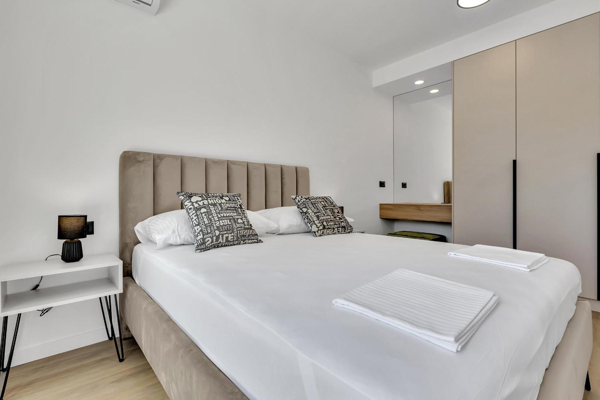 Villa Lito - Only 50M From Sea! - Makarska Exklusiv Брела Экстерьер фото