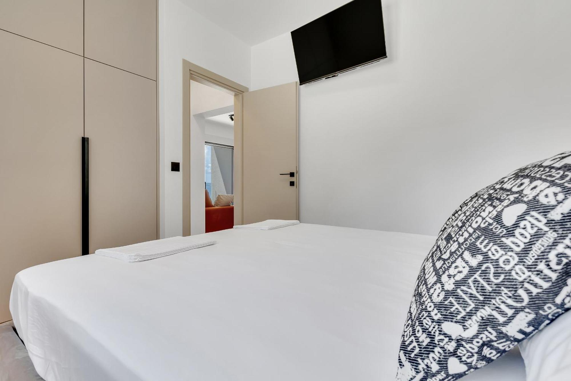 Villa Lito - Only 50M From Sea! - Makarska Exklusiv Брела Экстерьер фото