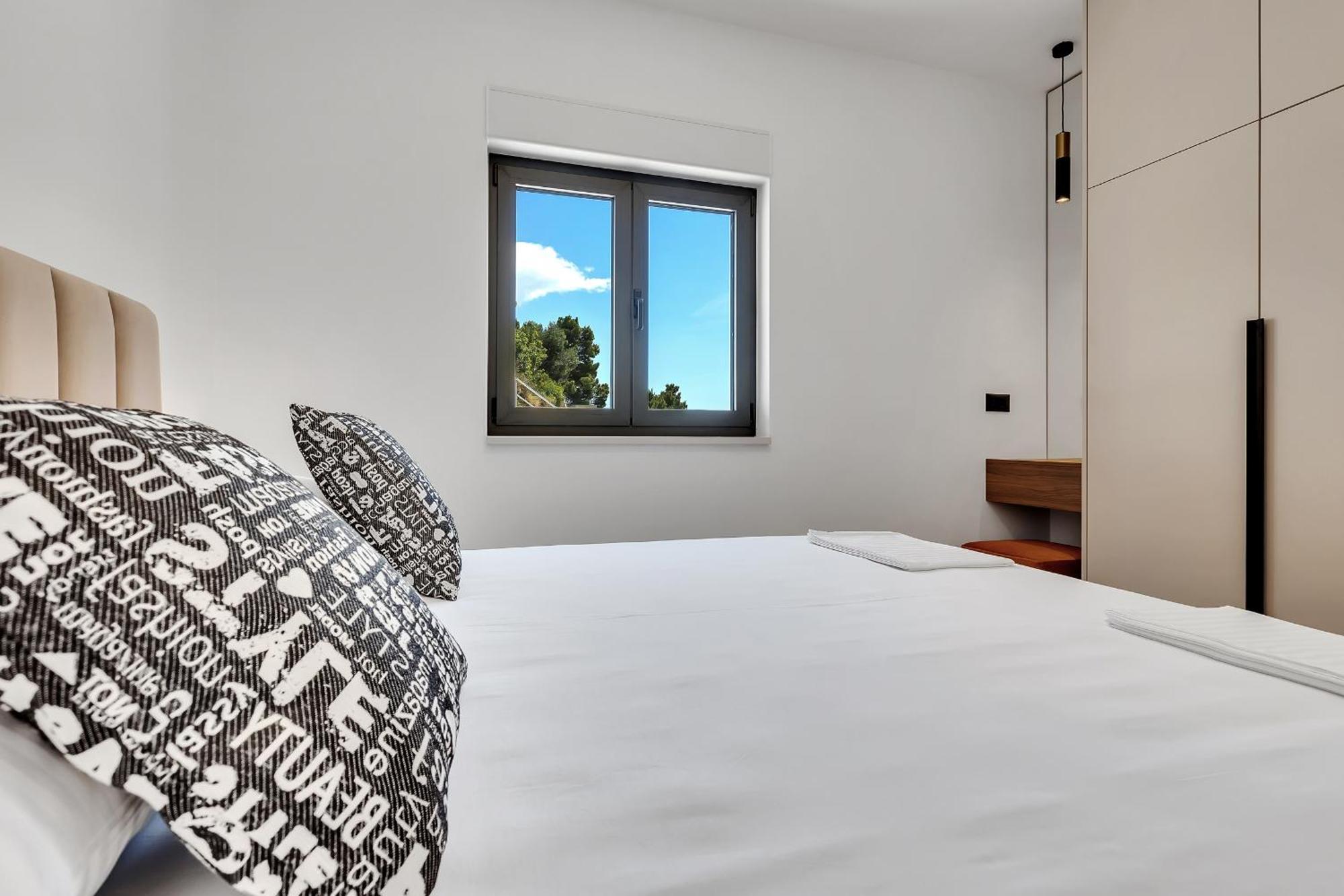 Villa Lito - Only 50M From Sea! - Makarska Exklusiv Брела Экстерьер фото